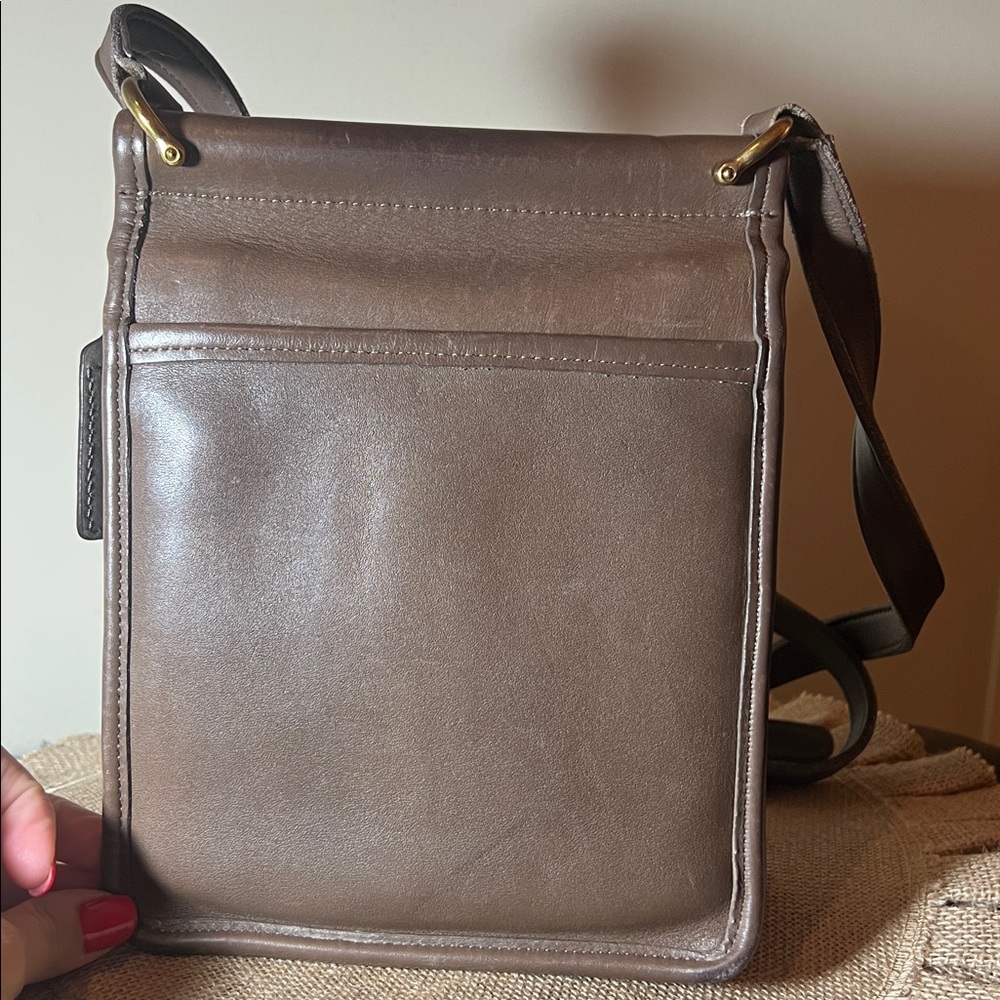 Vintage Coach Murphy Bag in Taupe (rare) - Picture 5 of 9